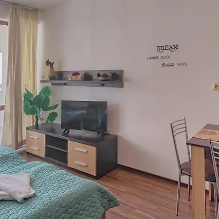 Apartmanhotel Pmg Laguna Napospart