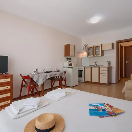 Apartmanhotel Pmg Laguna
