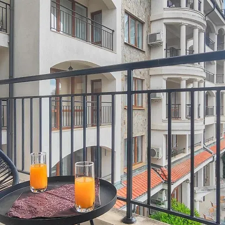 Pmg Laguna Apart-hotel 3*