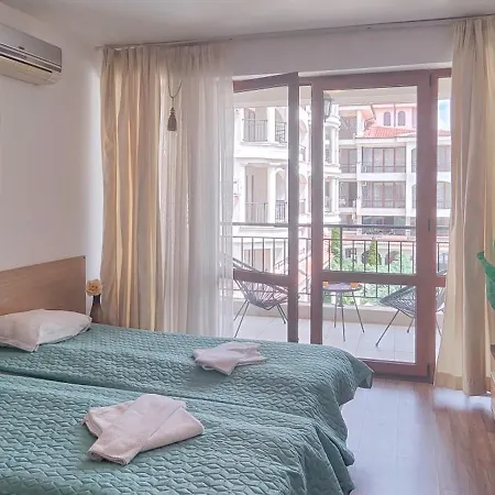 Apart-hotel Pmg Laguna 3*