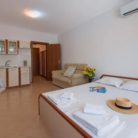 Apart-hotel Pmg Laguna Sunny Beach