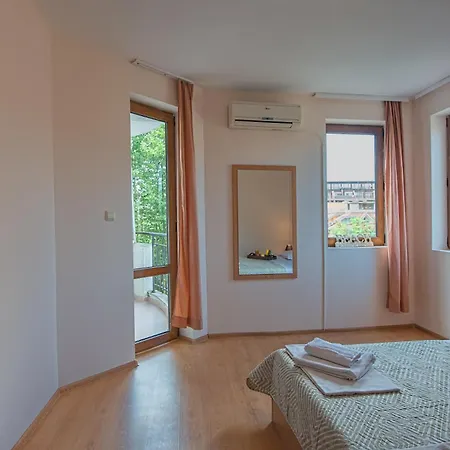 Aparthotel Pmg Laguna